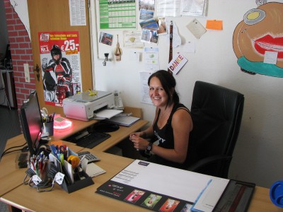 Steffi, unsere gute Seele für Büro und Schüler Steffi, unsere gute Seele für Büro und Schüler